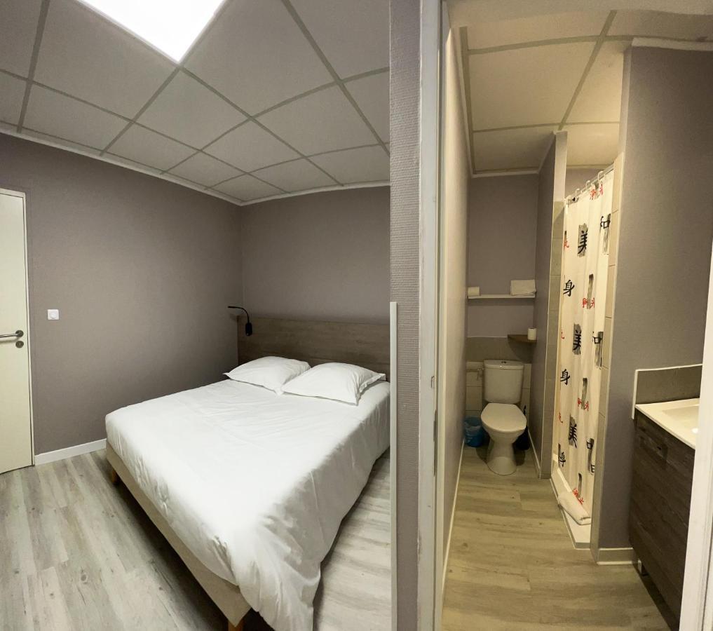 Hotel Le Petit Logis Beaumont-en-Véron Zewnętrze zdjęcie