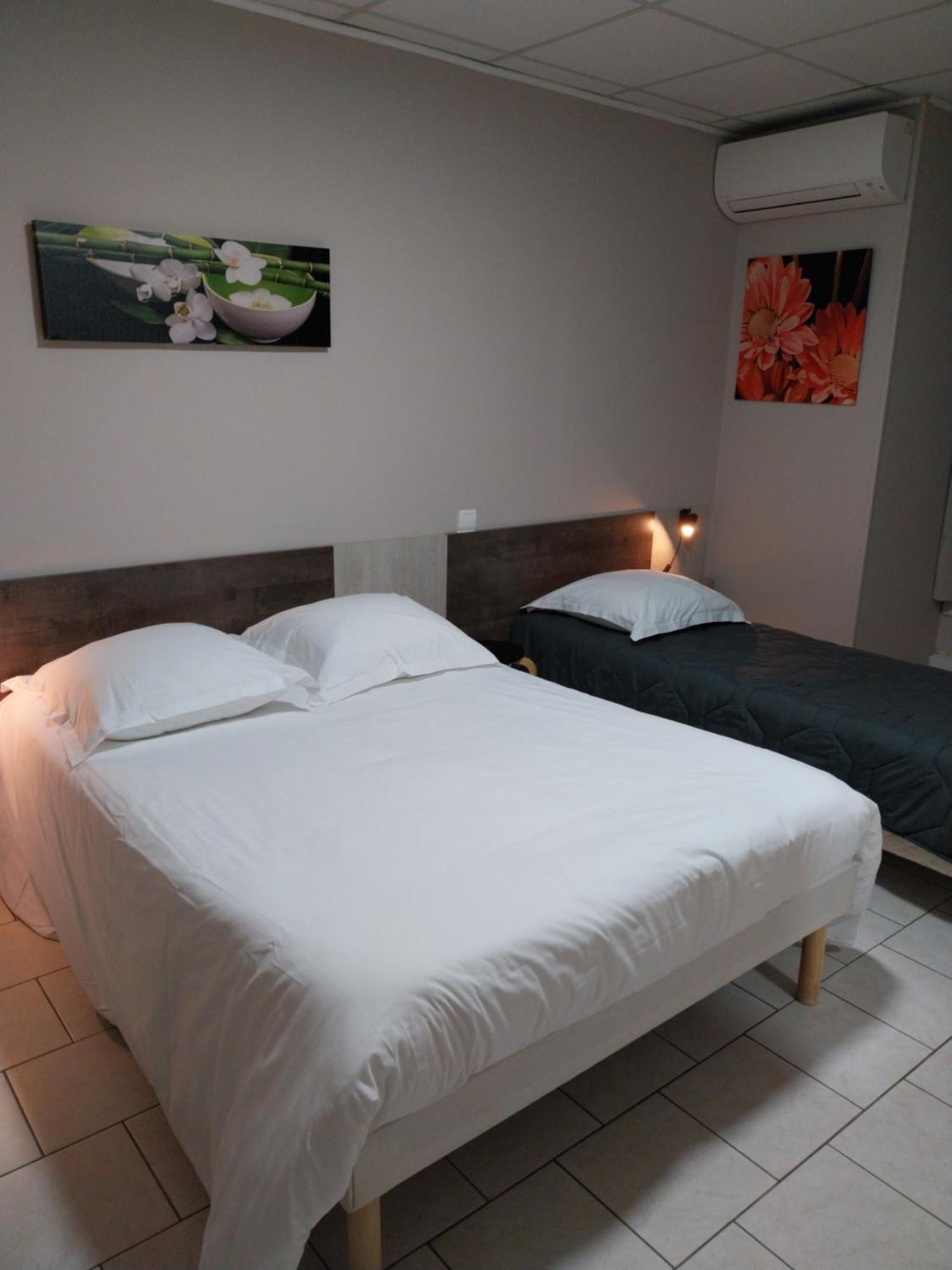 Hotel Le Petit Logis Beaumont-en-Véron Zewnętrze zdjęcie