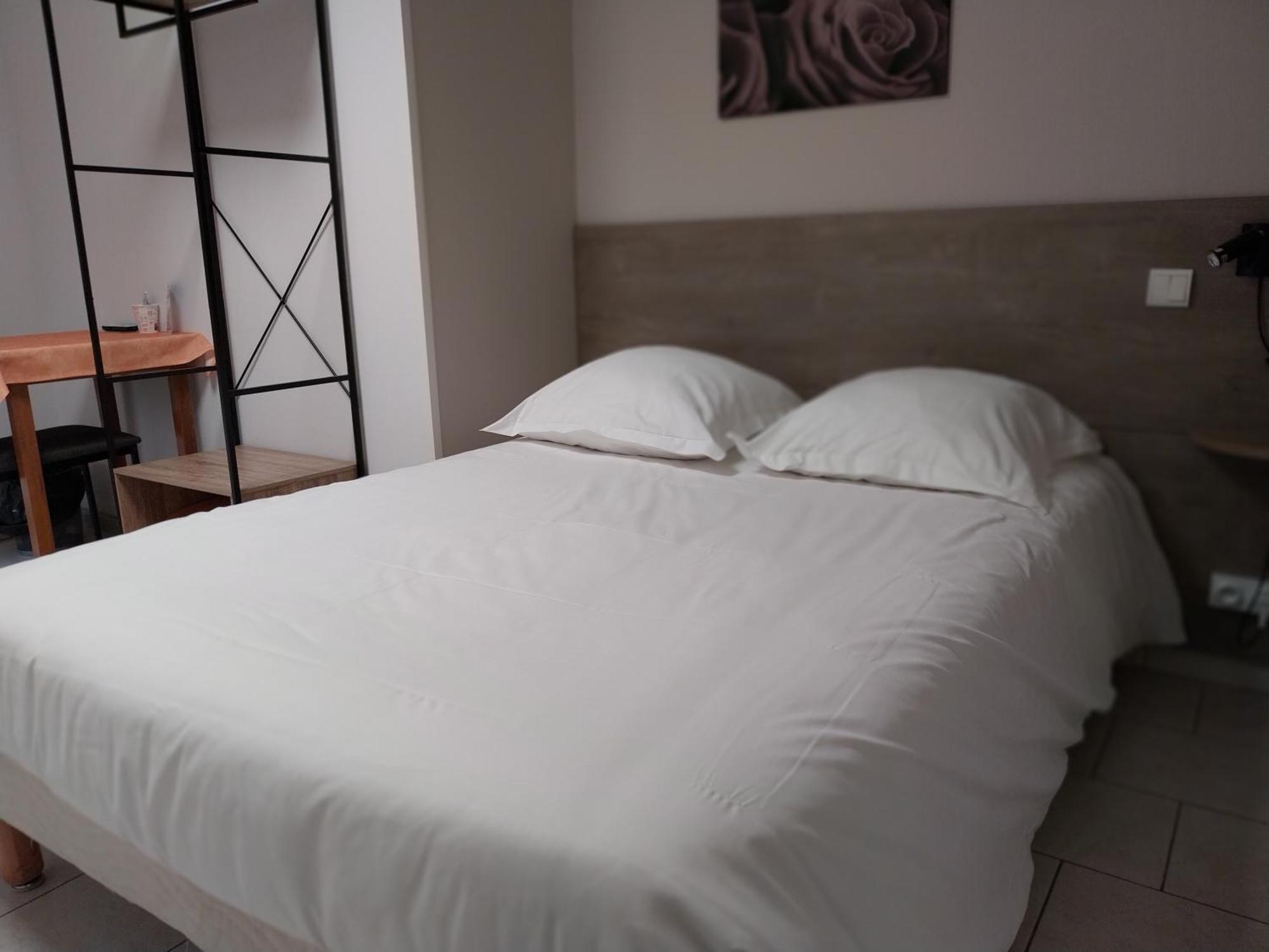 Hotel Le Petit Logis Beaumont-en-Véron Zewnętrze zdjęcie